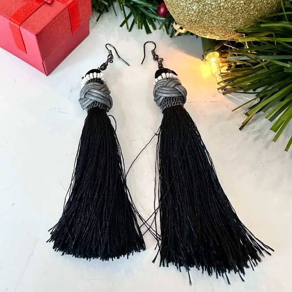 Hook tassel earrings